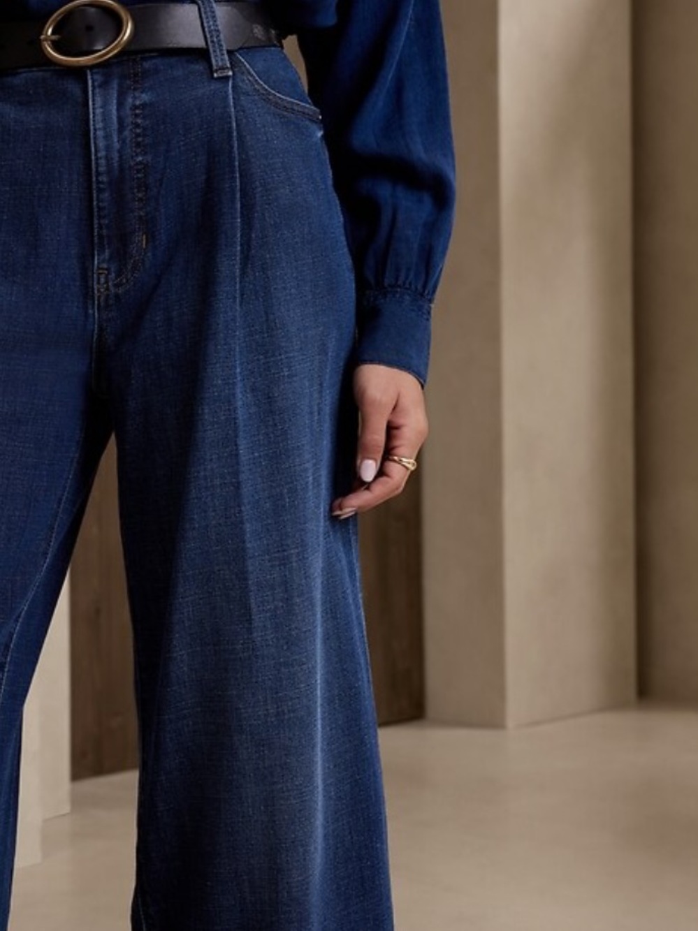 Banana Republic Factory High Rise Pleated Wide Leg Size: 29/8 Inseam: 26.5”